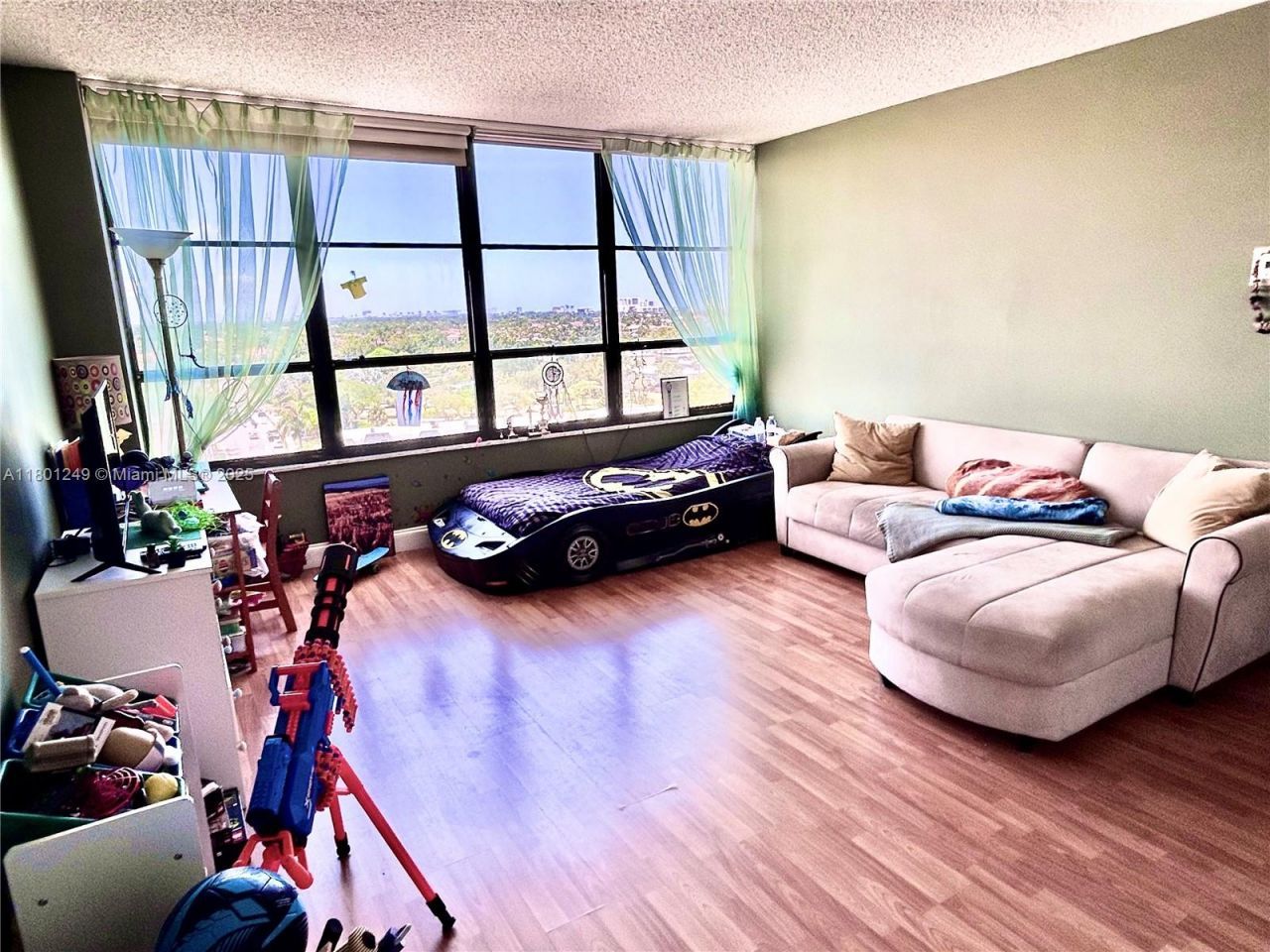 600 Three Islands Blvd, Unit 905, Hallandale Beach, FL 33009 Photo