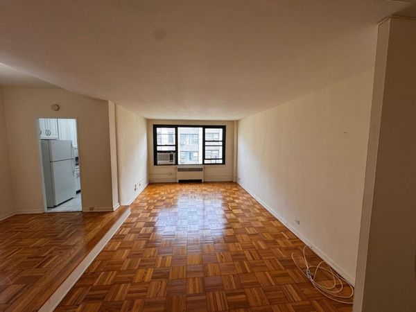 9825 64th Road, Unit 5F, Rego Park, NY 11374