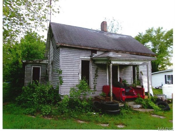 456 E 2595 Avenue, Ramsey, IL 62080