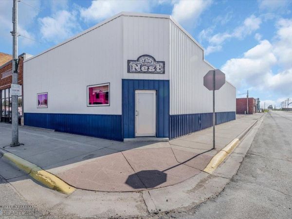 113 Main Avenue S, Hankinson, ND 58041