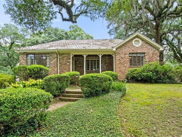 2007 Levert Drive N, Mobile, AL 36607