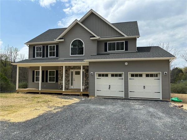 4 Rosewood, Salisbury Mills, NY 12553