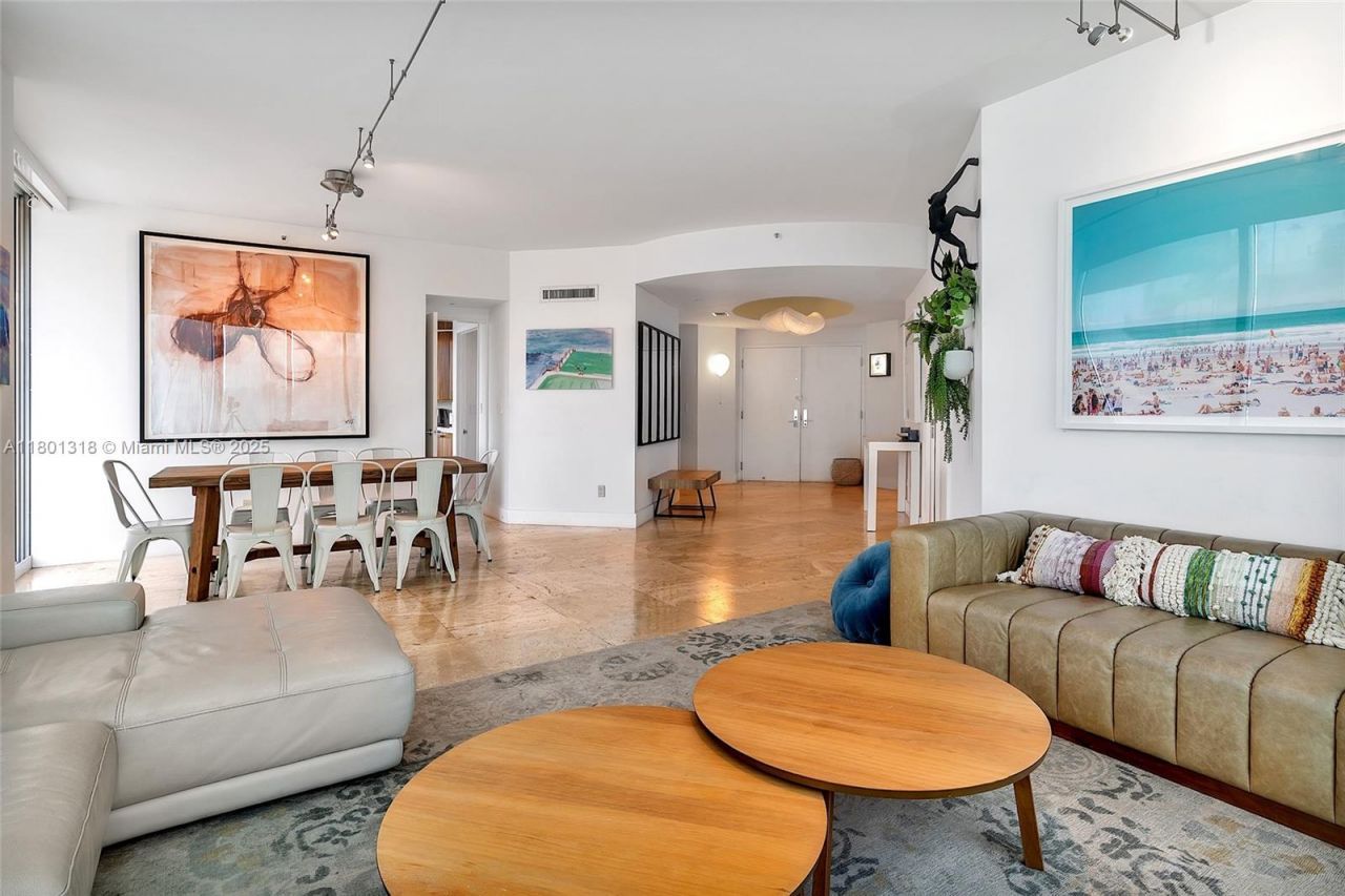 300 S Pointe Dr, Unit 403, Miami Beach, FL 33139 Photo