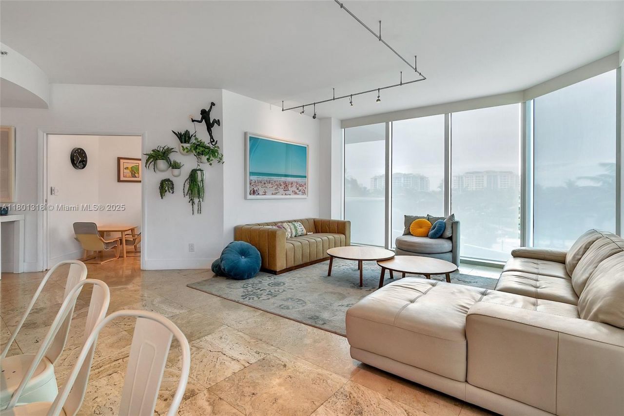 300 S Pointe Dr, Unit 403, Miami Beach, FL 33139 Photo