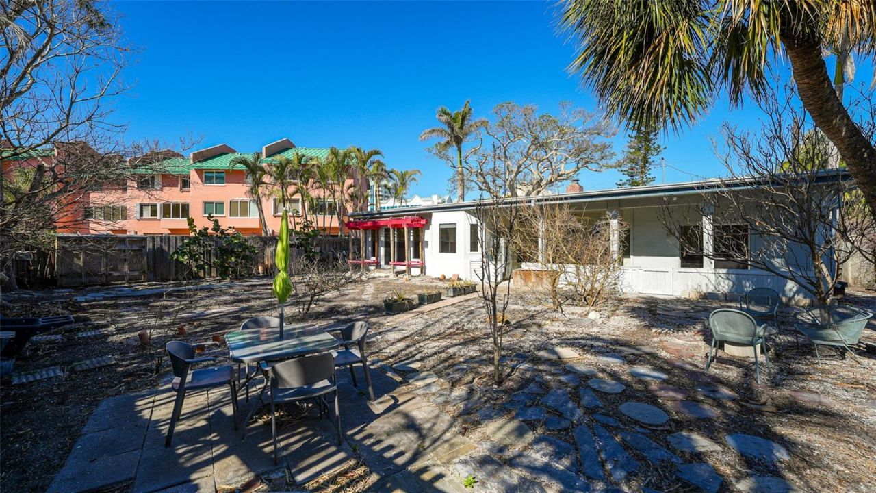 132 Harrison Drive, Sarasota, FL 34236 Photo