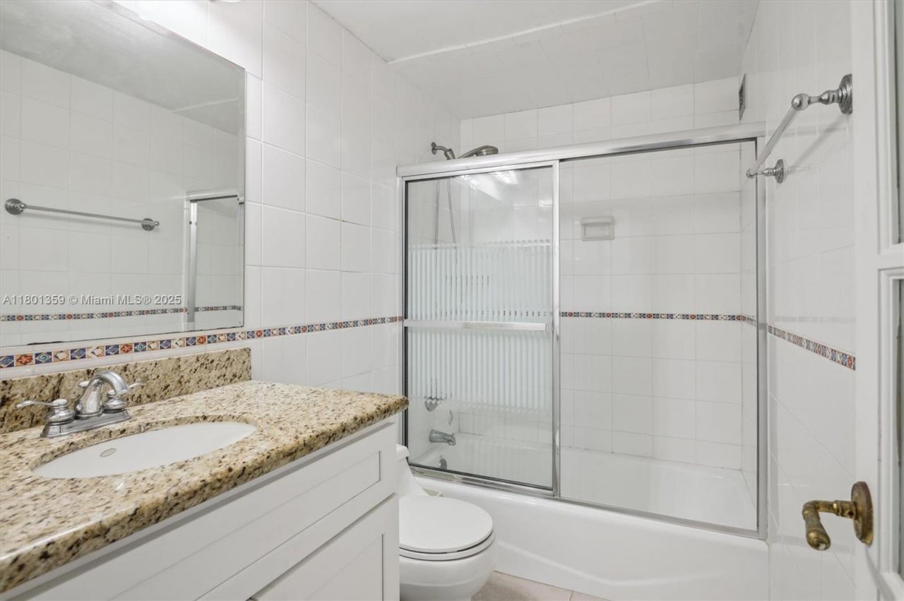 3505 S Ocean Dr, Unit 420, Hollywood, FL 33019 Photo