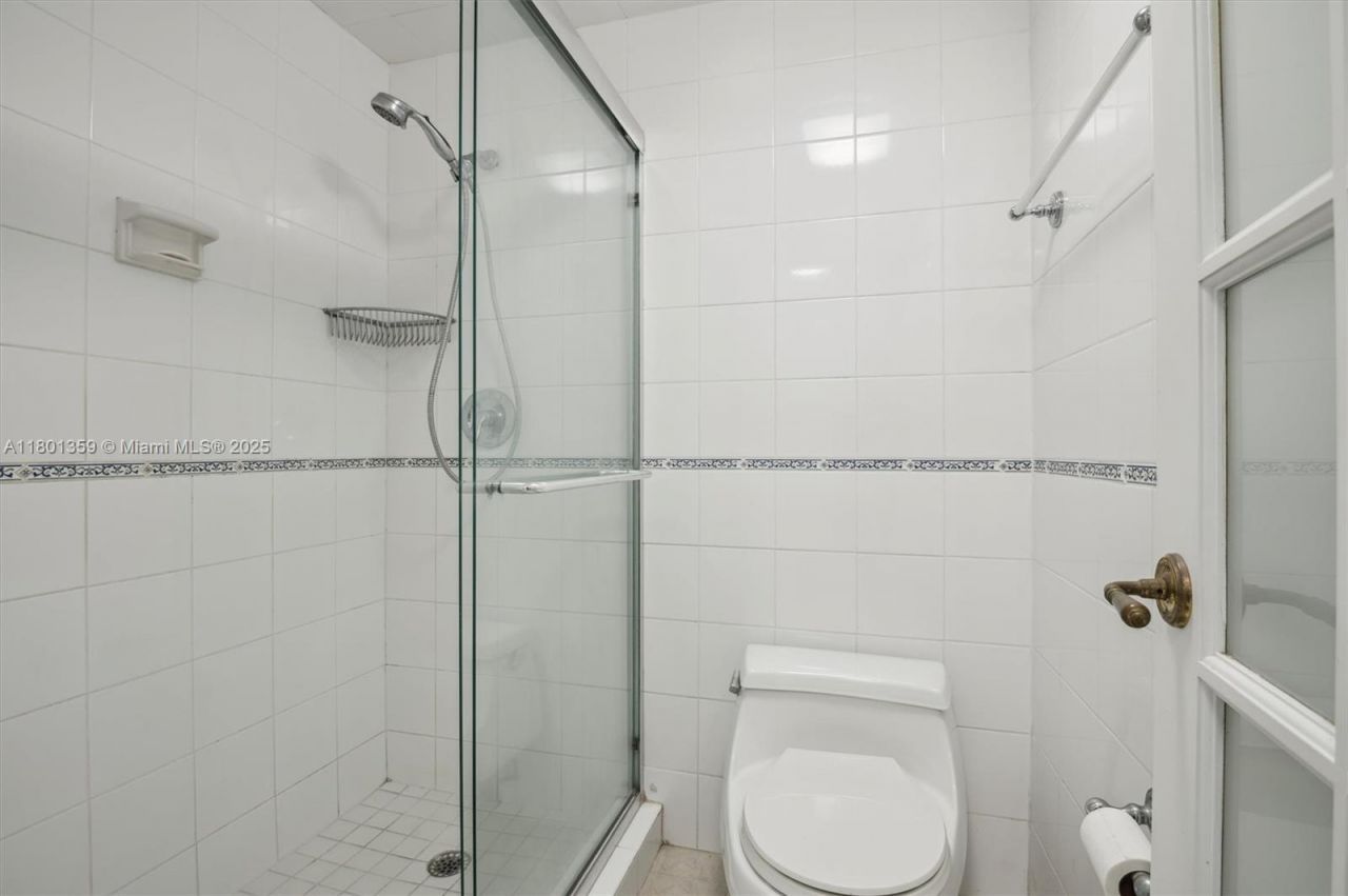 3505 S Ocean Dr, Unit 420, Hollywood, FL 33019 Photo