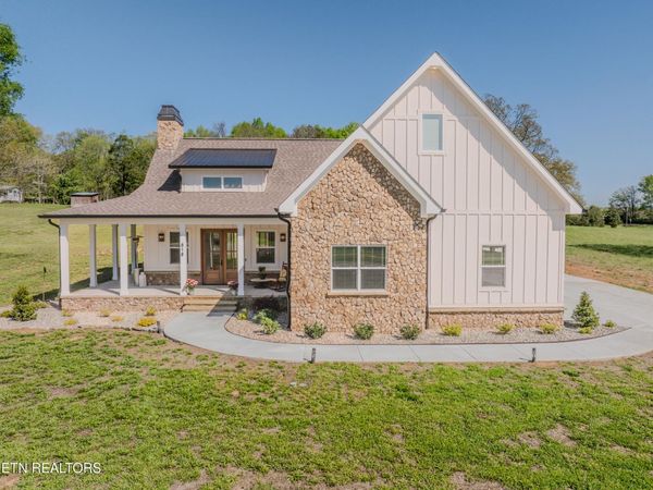 818 Sophie Drive, Greenback, TN 37742