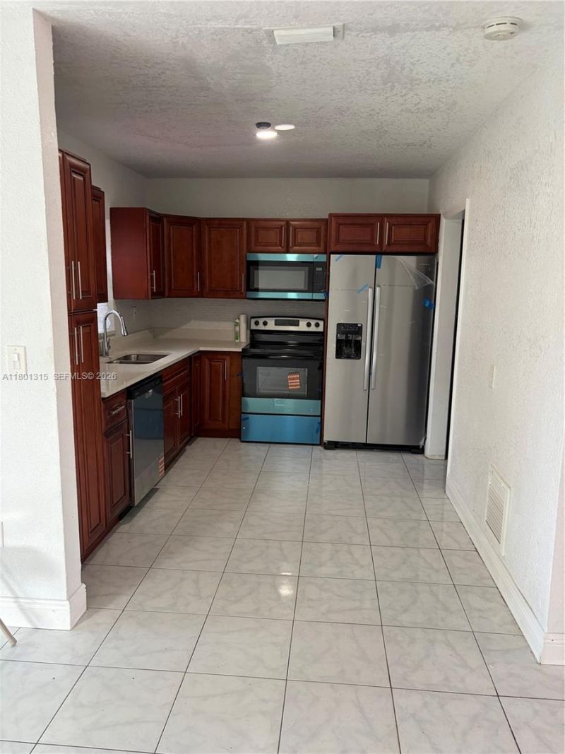 7612 Plantation Blvd, Miramar, FL 33023 Photo