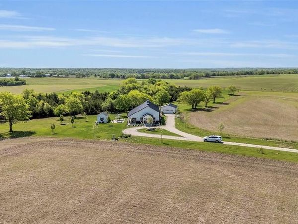 36987 Somerset Road, Lacygne, KS 66040