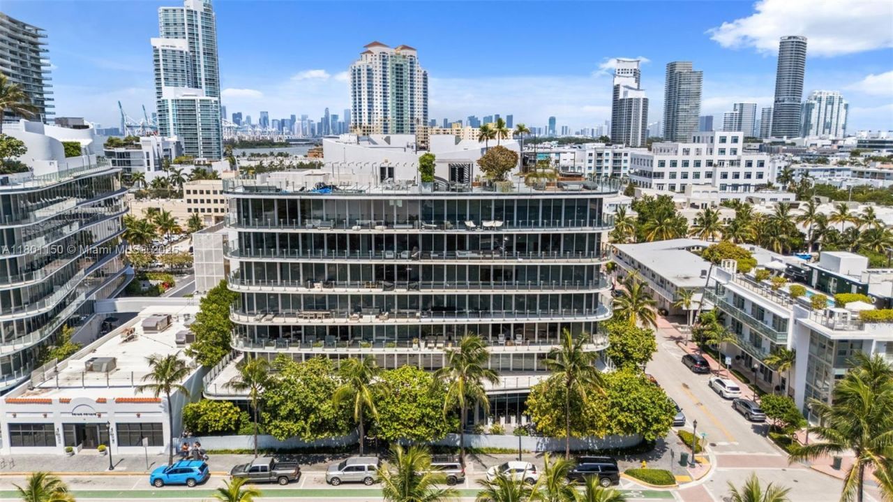 1 Collins Ave, Unit 108, Miami Beach, FL 33139 Photo