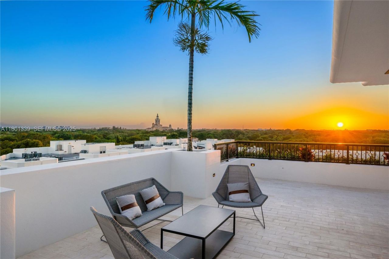 701 Valencia Ave, Unit 401, Coral Gables, FL 33134 Photo
