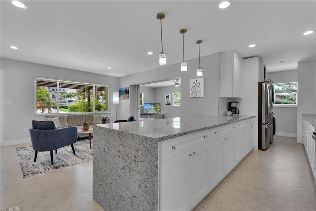 1155 6th St S, Naples, FL 34102 Photo