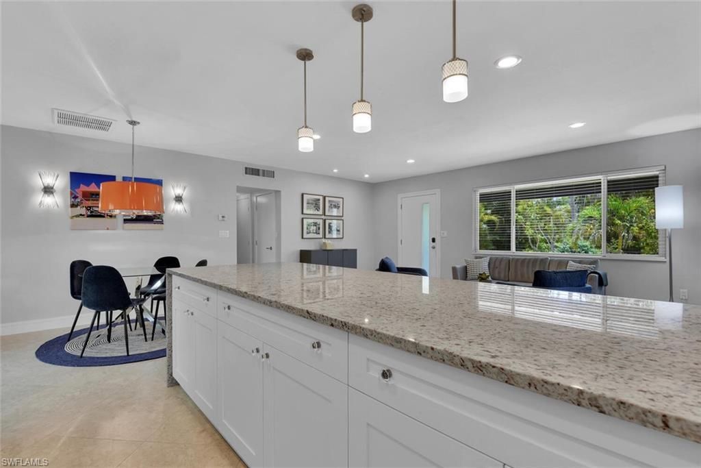 1155 6th St S, Naples, FL 34102 Photo