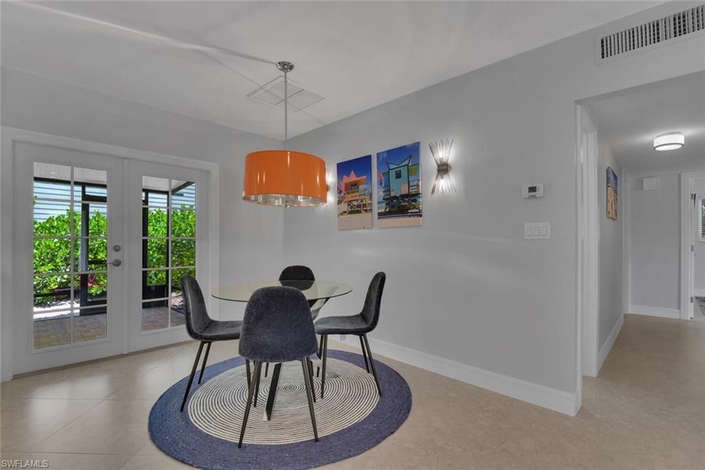 1155 6th St S, Naples, FL 34102 Photo