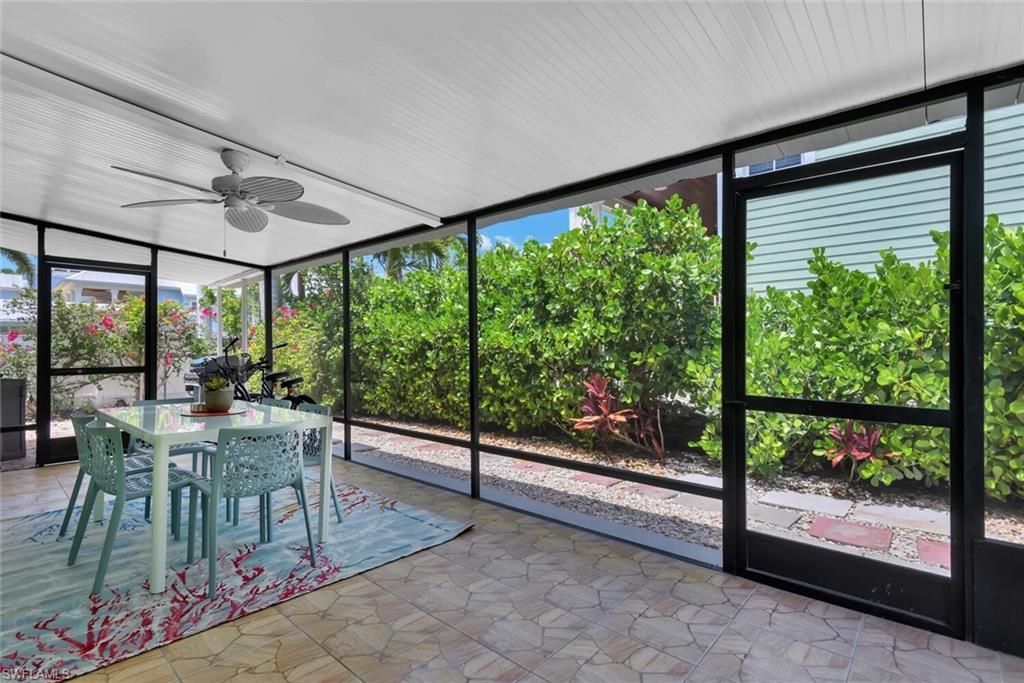 1155 6th St S, Naples, FL 34102 Photo