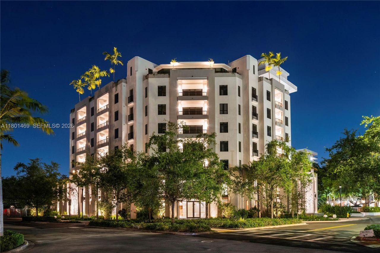 701 Valencia Ave, Unit 403, Coral Gables, FL 33134 Photo