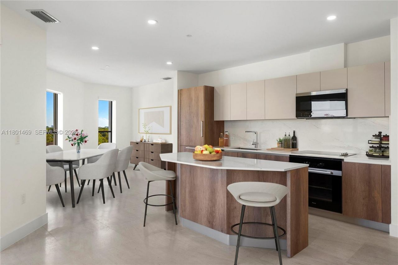 701 Valencia Ave, Unit 403, Coral Gables, FL 33134 Photo