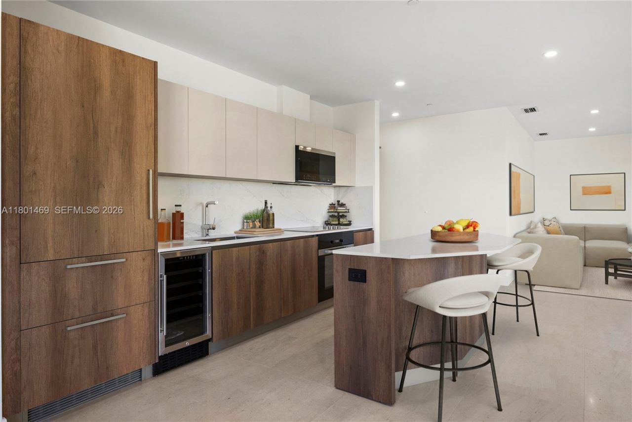 701 Valencia Ave, Unit 403, Coral Gables, FL 33134 Photo