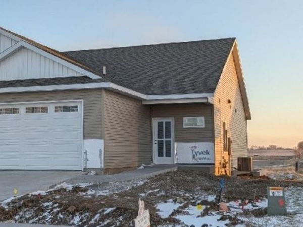 2057 Suttner Drive, North Liberty, IA 52317