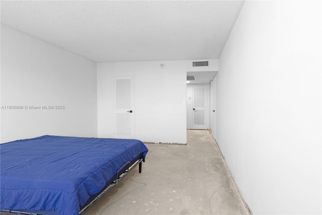 2030 S Ocean Dr, Unit 1708, Hallandale Beach, FL 33009 Photo