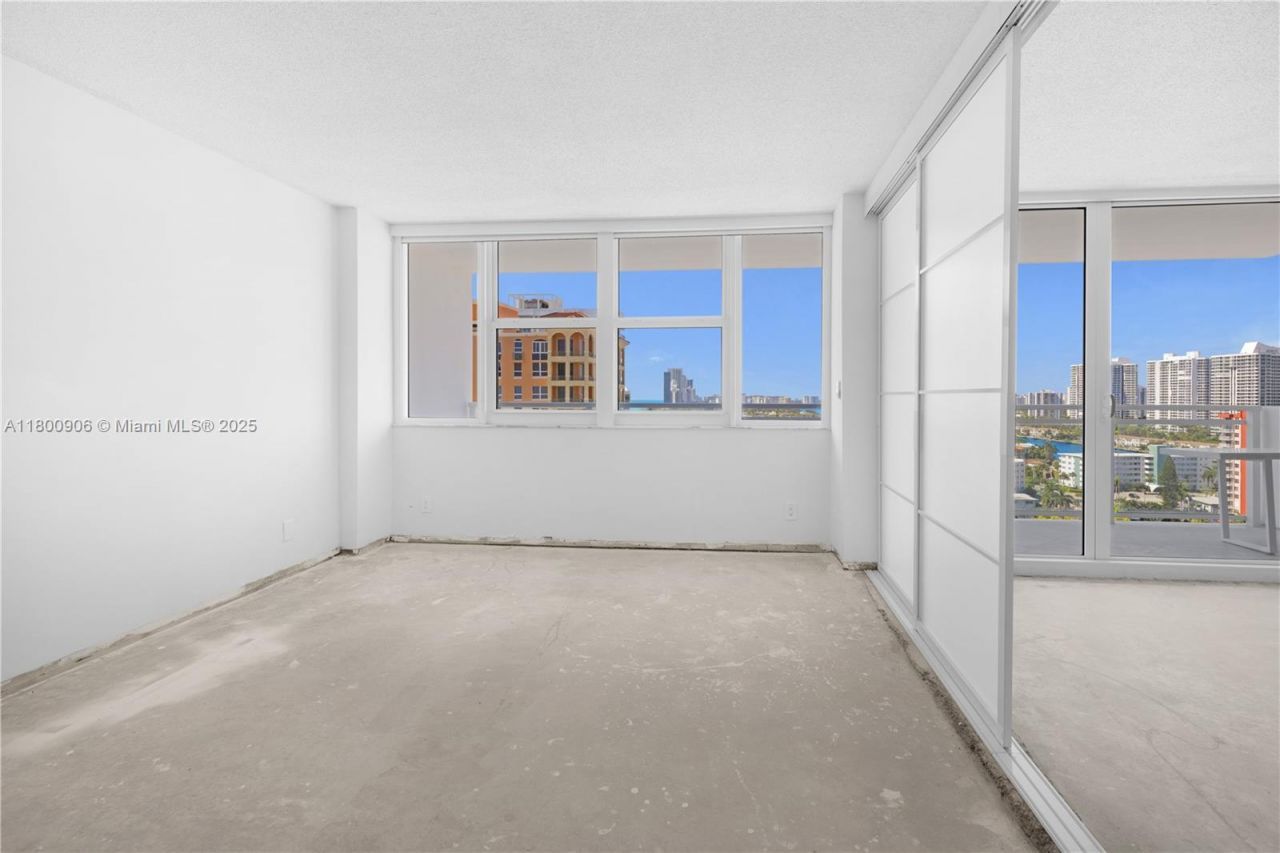 2030 S Ocean Dr, Unit 1708, Hallandale Beach, FL 33009 Photo