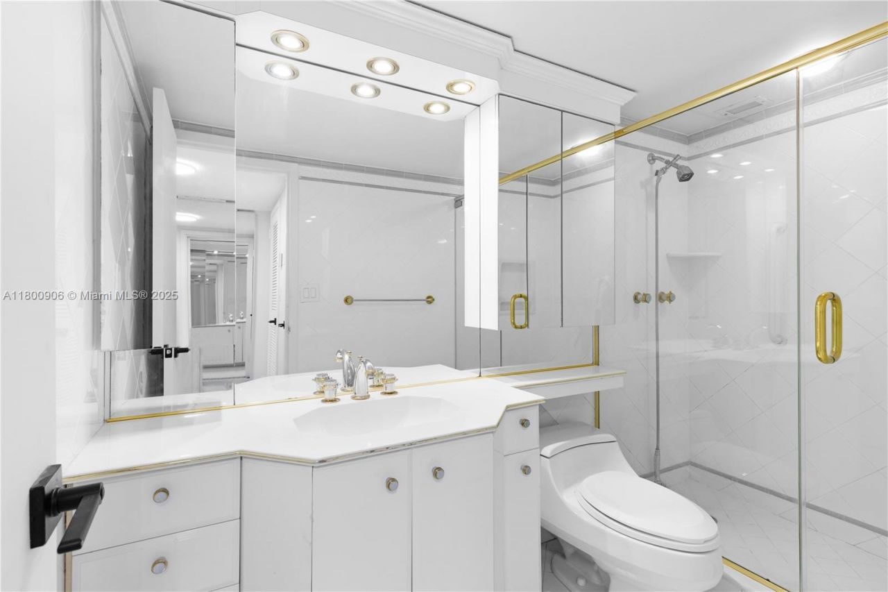 2030 S Ocean Dr, Unit 1708, Hallandale Beach, FL 33009 Photo