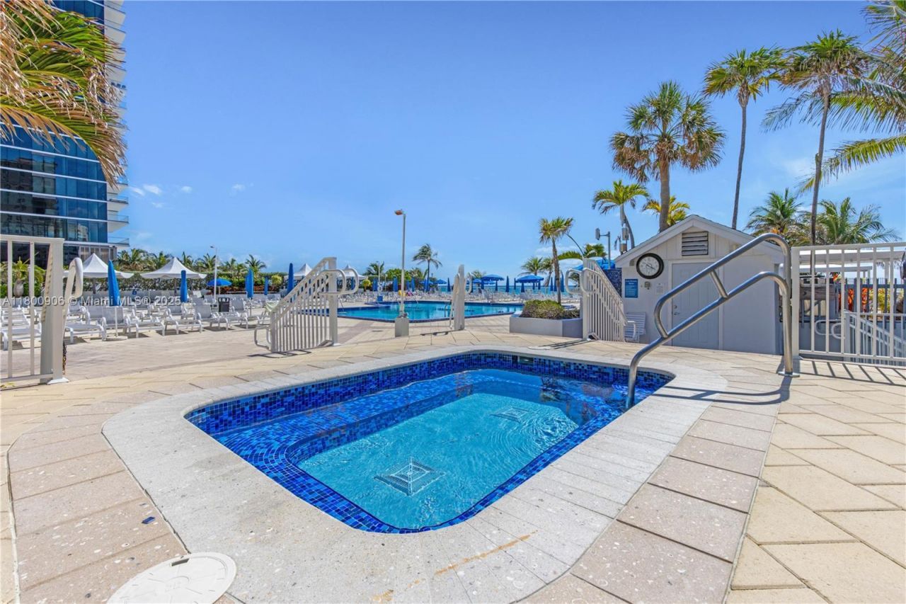 2030 S Ocean Dr, Unit 1708, Hallandale Beach, FL 33009 Photo