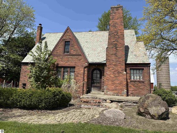 2381 Ridge Road, Ypsilanti, MI 48198