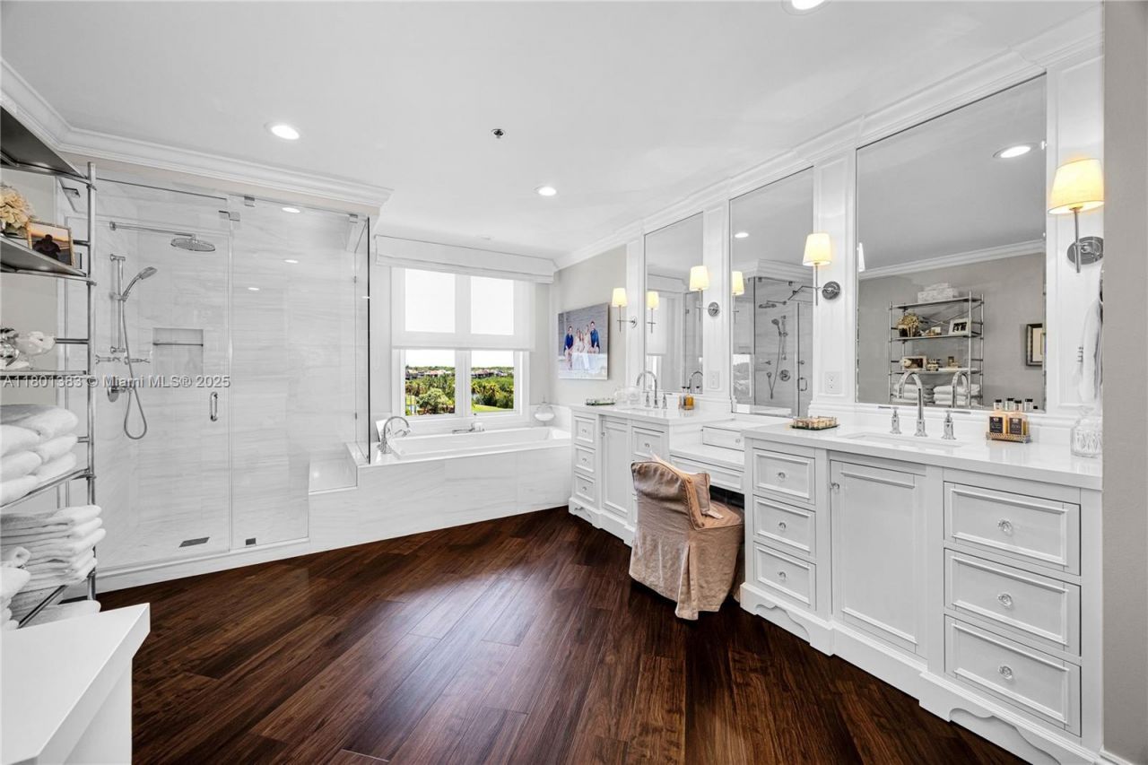 13647 Deering Bay Dr, Unit 142, Coral Gables, FL 33158 Photo