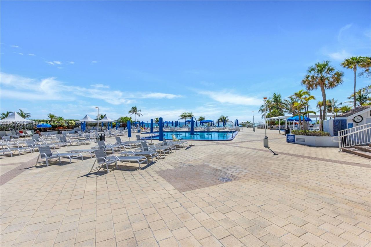 2030 S Ocean Dr, Unit 1707, Hallandale Beach, FL 33009 Photo