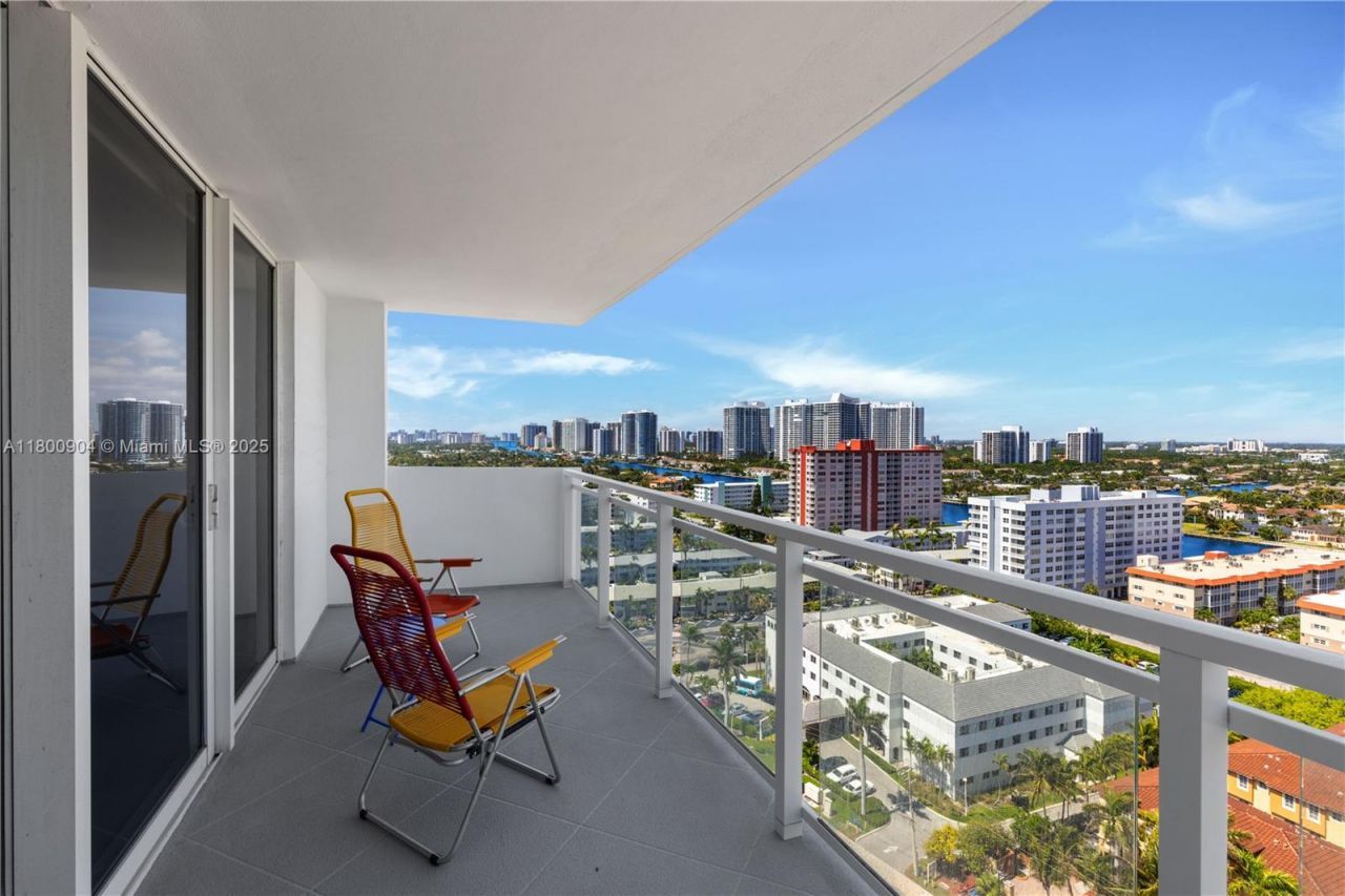2030 S Ocean Dr, Unit 1707, Hallandale Beach, FL 33009 Photo