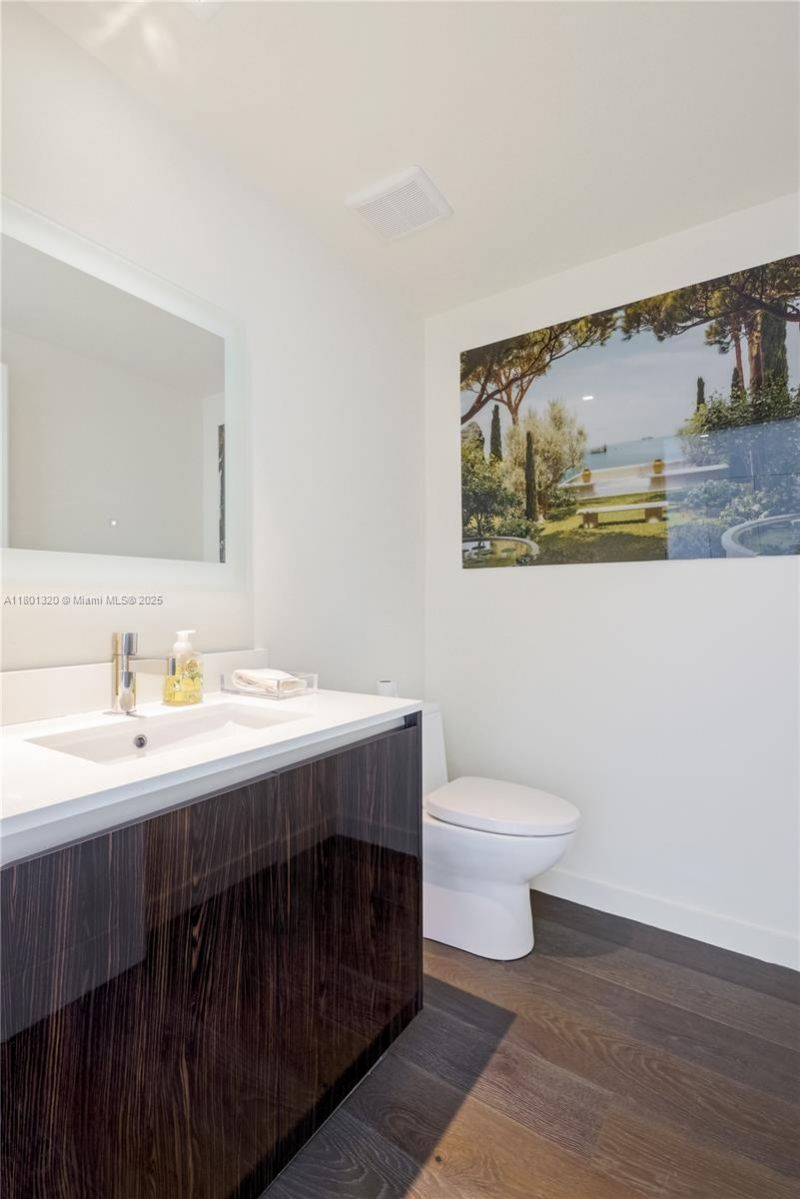 3131 NE 7th Ave, Unit 3606, Miami, FL 33137 Photo