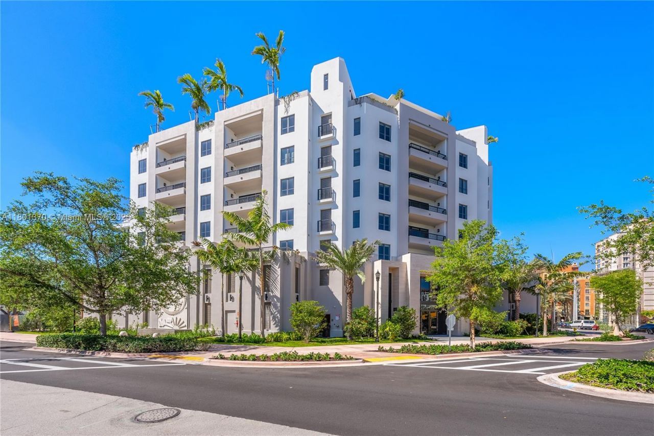 701 Valencia Ave, Unit 402, Coral Gables, FL 33134 Photo