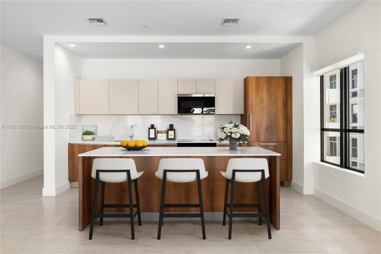 701 Valencia Ave, Unit 402, Coral Gables, FL 33134 Photo