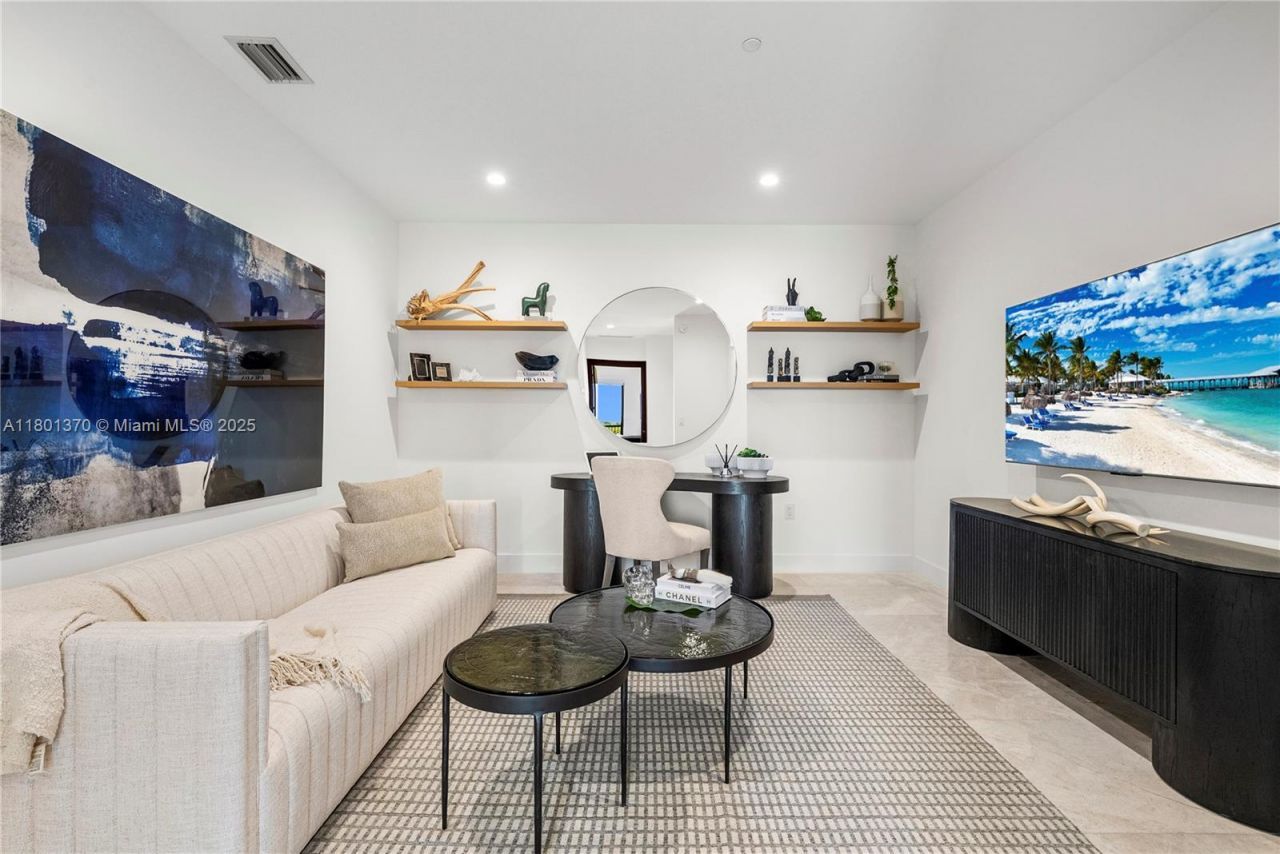 701 Valencia Ave, Unit 402, Coral Gables, FL 33134 Photo