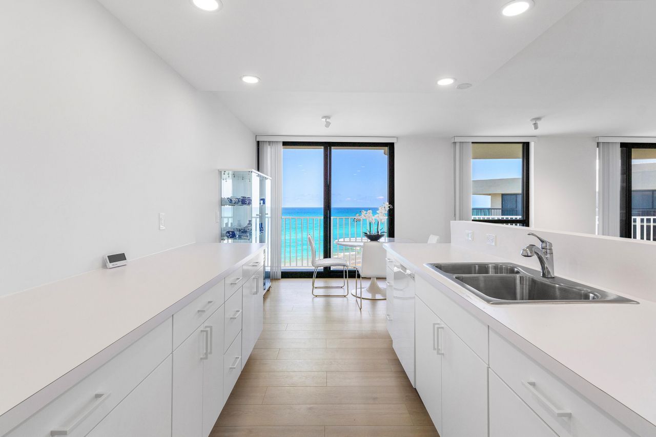 3360 S Ocean Boulevard, Unit 5fii, Palm Beach, FL 33480 Photo
