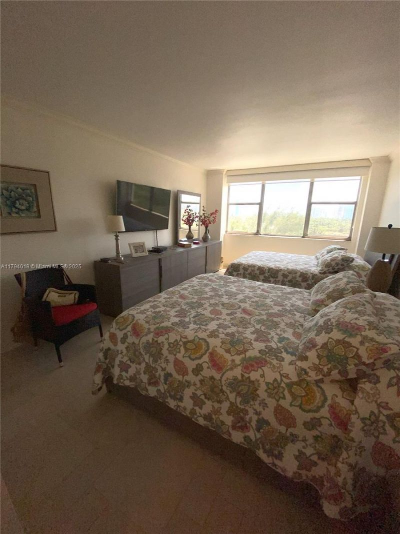 3180 S Ocean Dr, Unit 716, Hallandale Beach, FL 33009 Photo