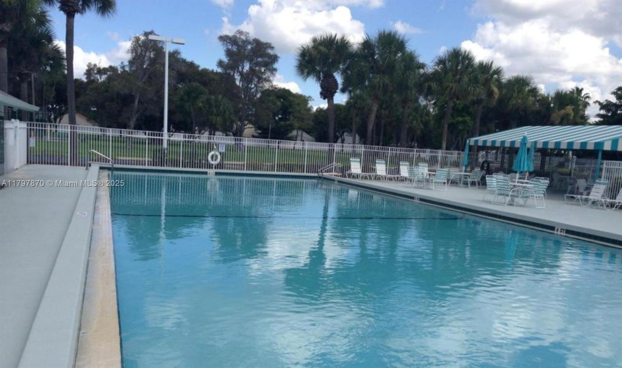 3664 Alder Dr, Unit B1, West Palm Beach, FL 33417 Photo