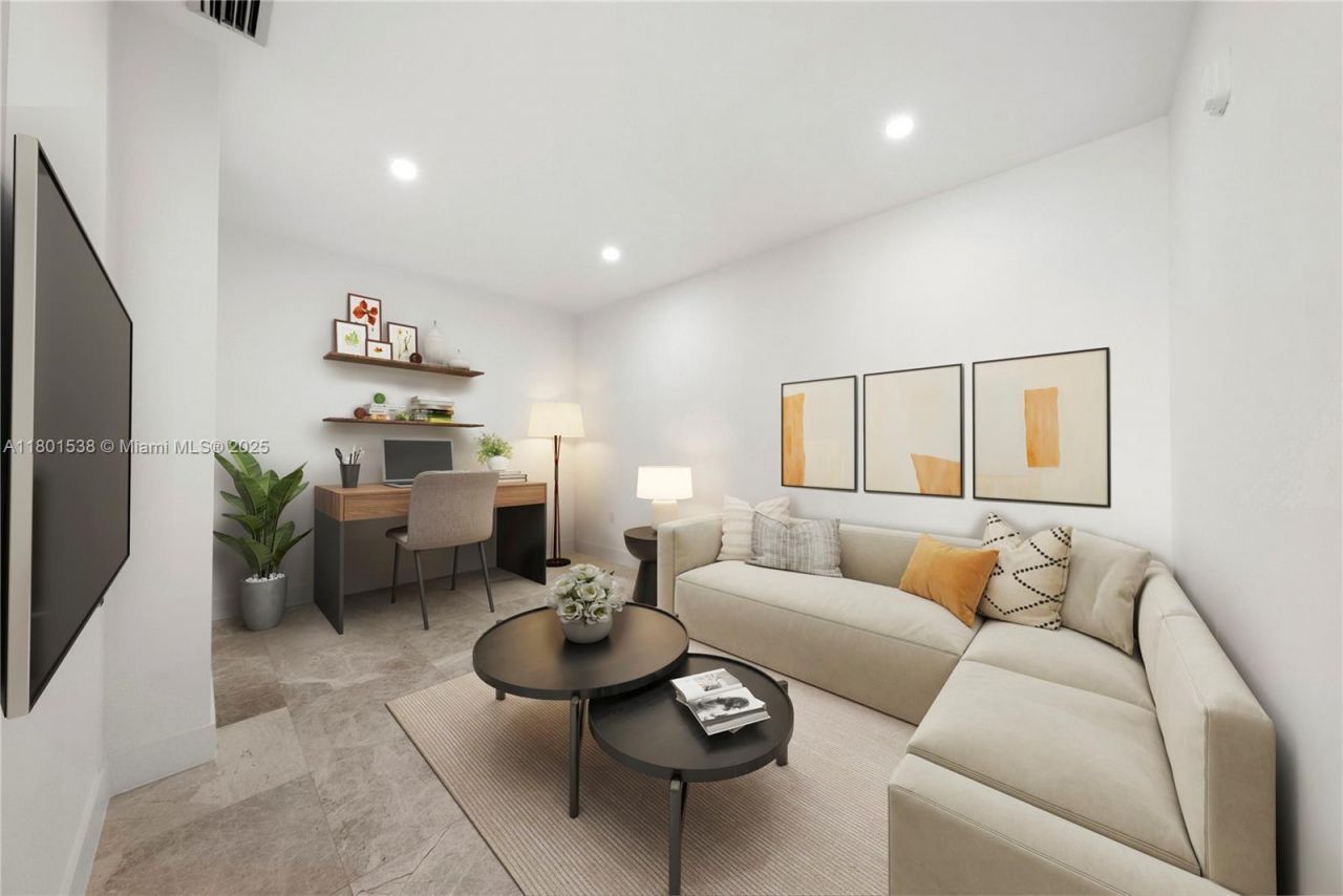 701 Valencia Ave, Unit 404, Coral Gables, FL 33134 Photo