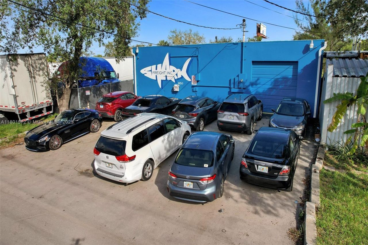 850 NW 12th Ter, Pompano Beach, FL 33069 Photo