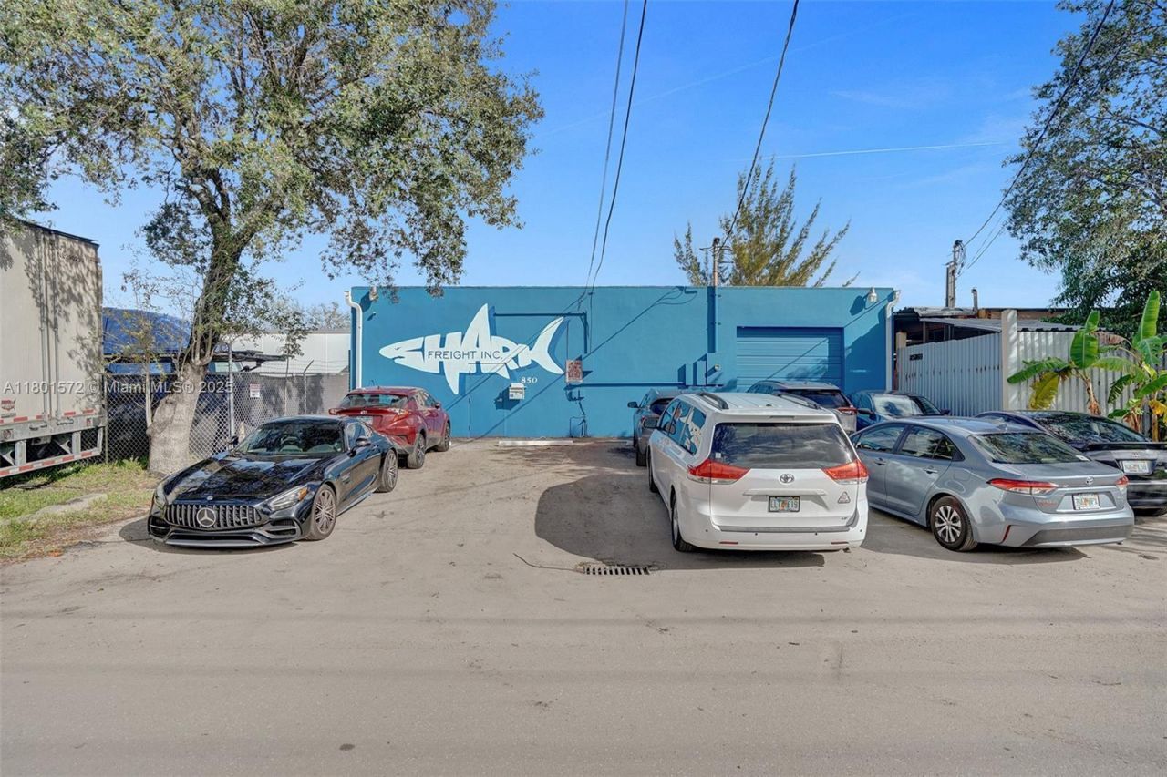 850 NW 12th Ter, Pompano Beach, FL 33069 Photo