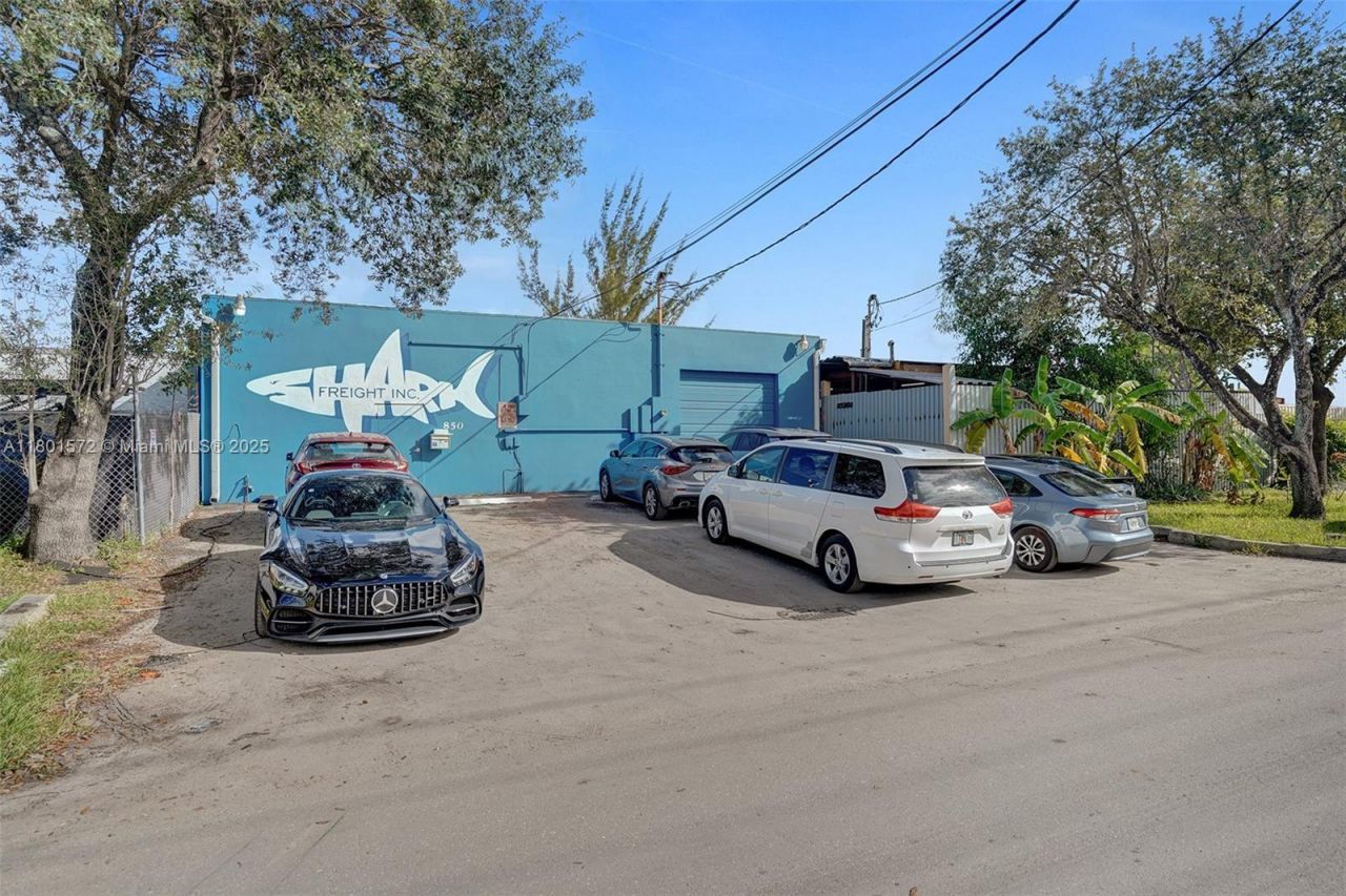 850 NW 12th Ter, Pompano Beach, FL 33069 Photo