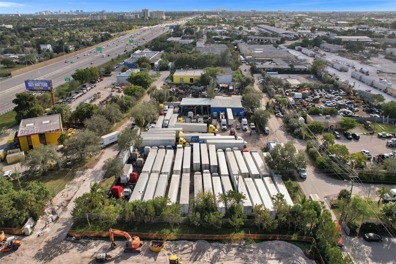 850 NW 12th Ter, Pompano Beach, FL 33069 Photo