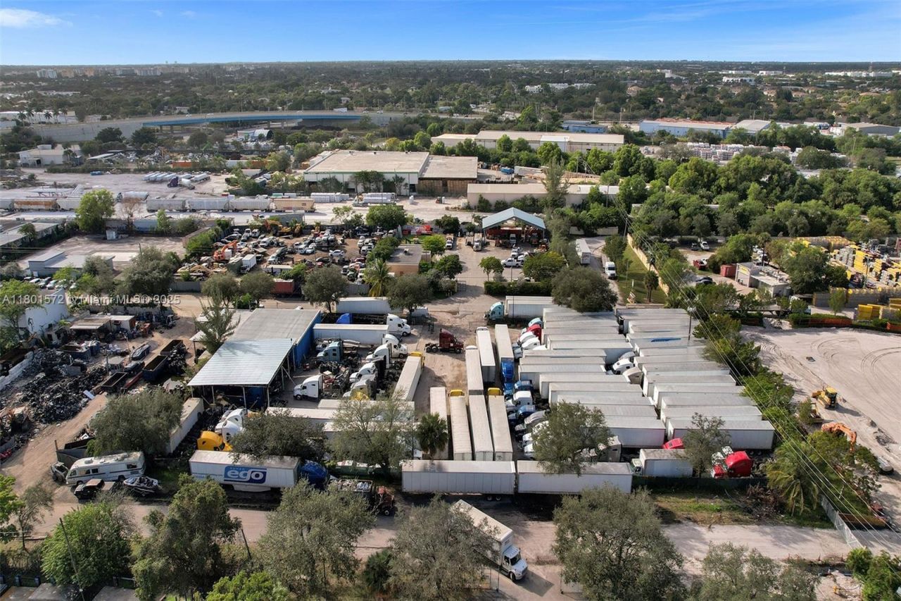 850 NW 12th Ter, Pompano Beach, FL 33069 Photo