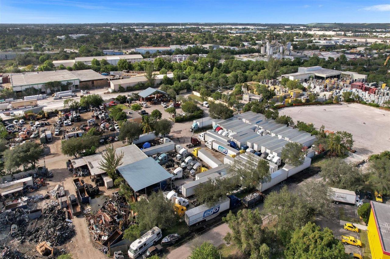 850 NW 12th Ter, Pompano Beach, FL 33069 Photo