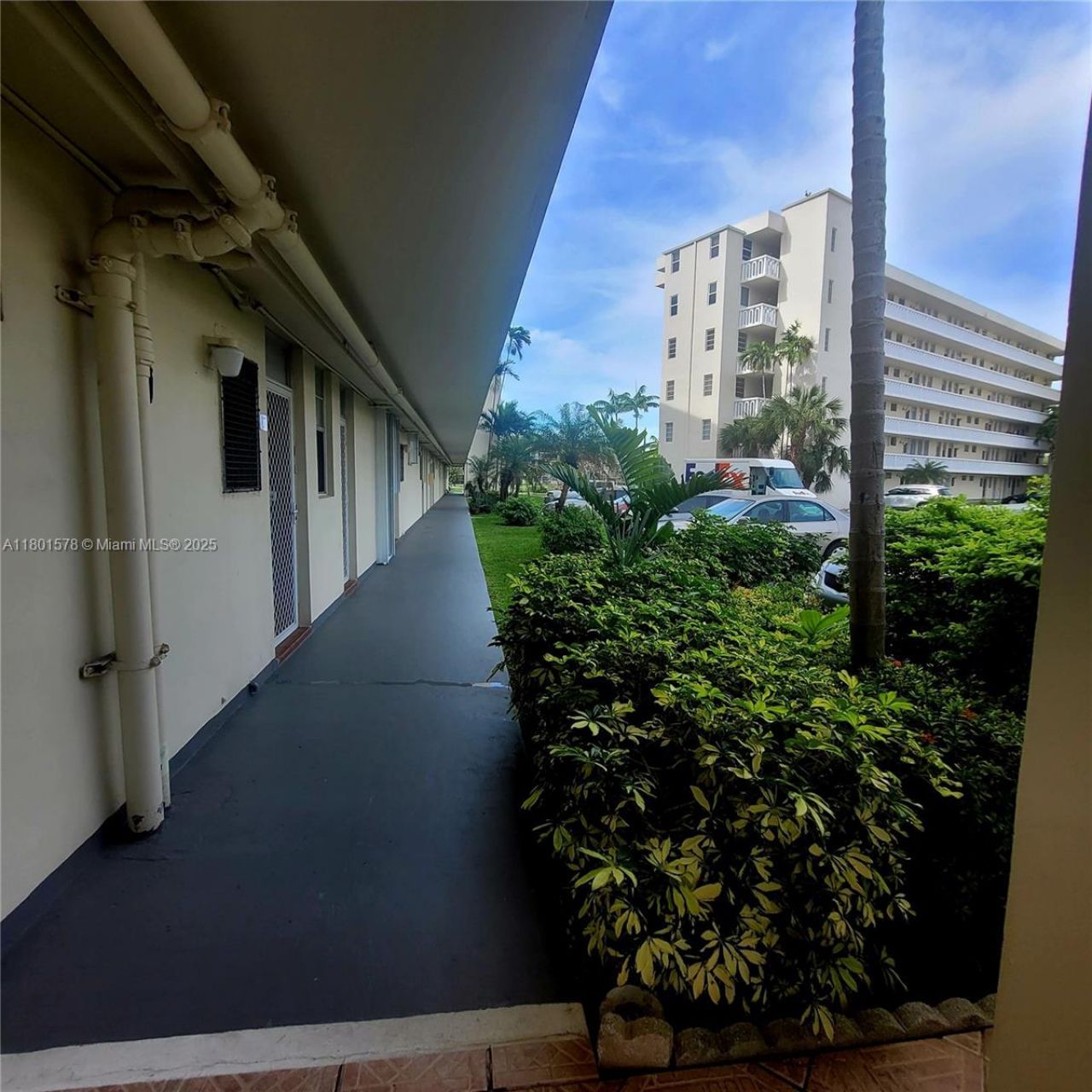 2859 Leonard Dr, Unit G106, Aventura, FL 33160 Photo