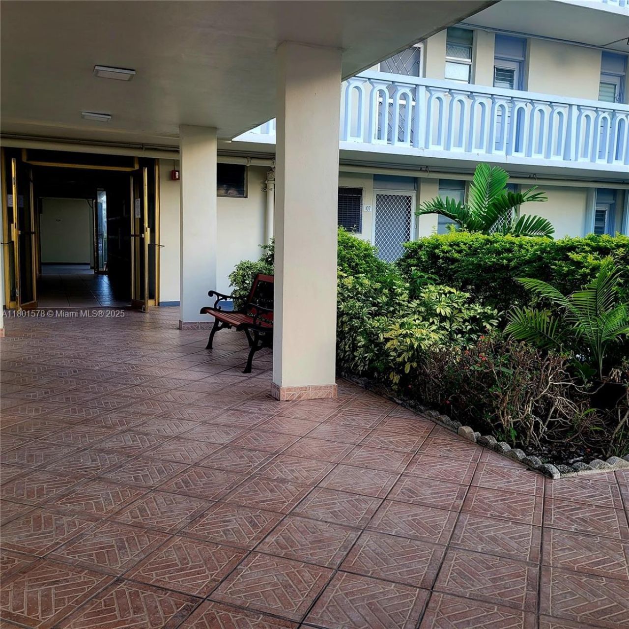 2859 Leonard Dr, Unit G106, Aventura, FL 33160 Photo