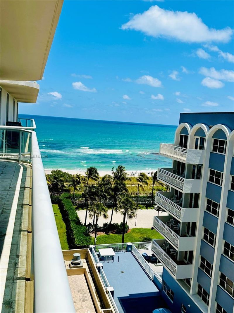 8855 Collins Ave, Unit 7H, Surfside, FL 33154 Photo
