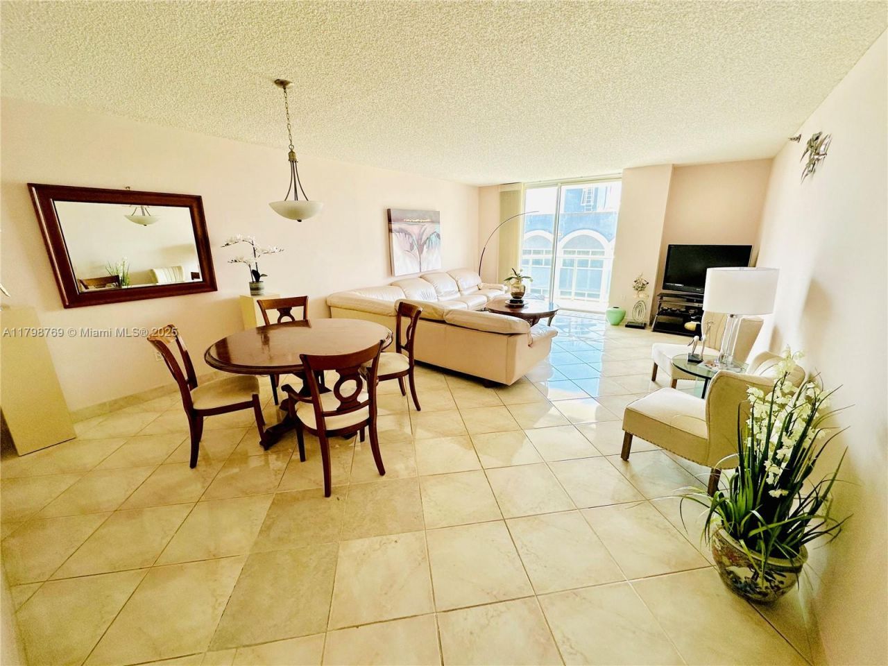 8855 Collins Ave, Unit 7H, Surfside, FL 33154 Photo